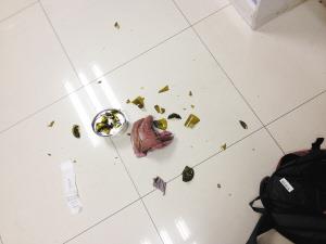 海航乘客空运2瓶红酒全碎 航空公司拿出免责牌