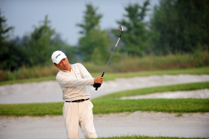 高尔夫沙坑前沿救球 高尔夫沙坑前沿救球