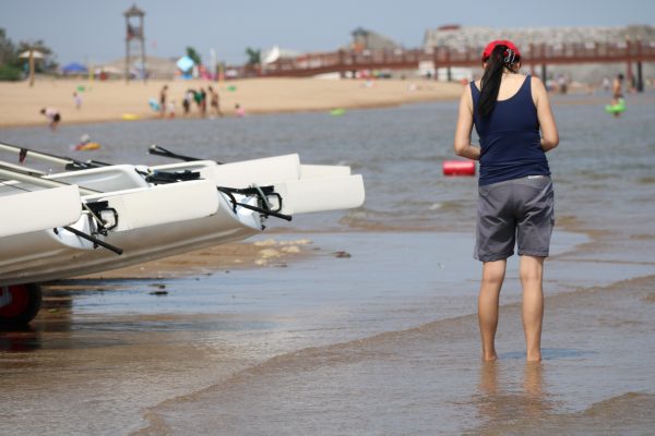 南戴河海边-俱乐部老板娘
