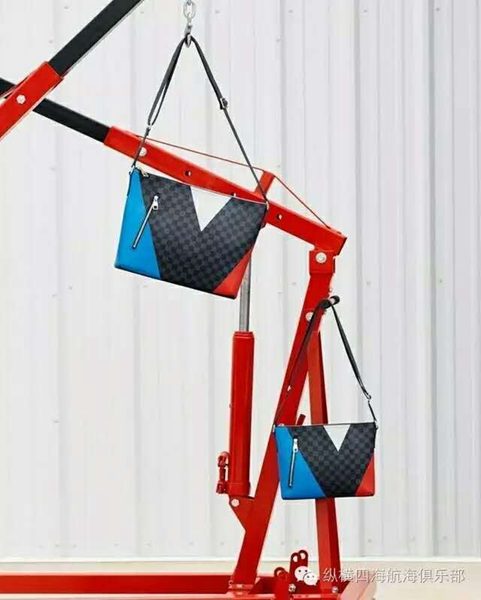 “捉妖记”井柏然演绎路易威登“美洲杯”航海风情!