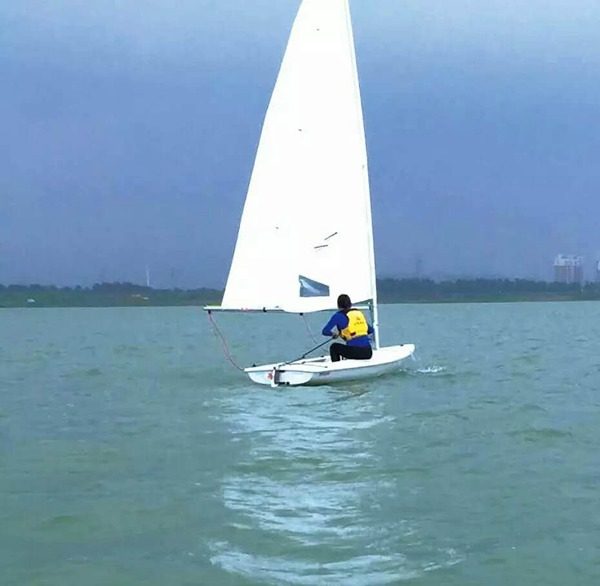 在帆船上，遇见另一个自己