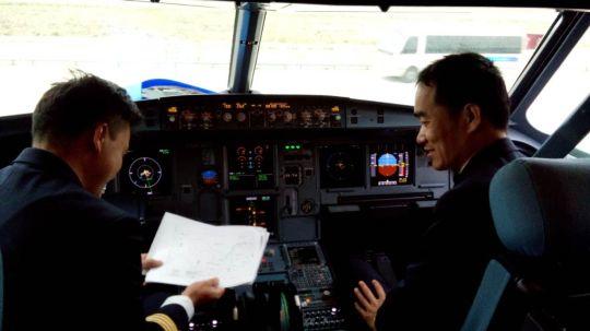东航山东分公司青岛飞行部加大空客A321机型带飞训练