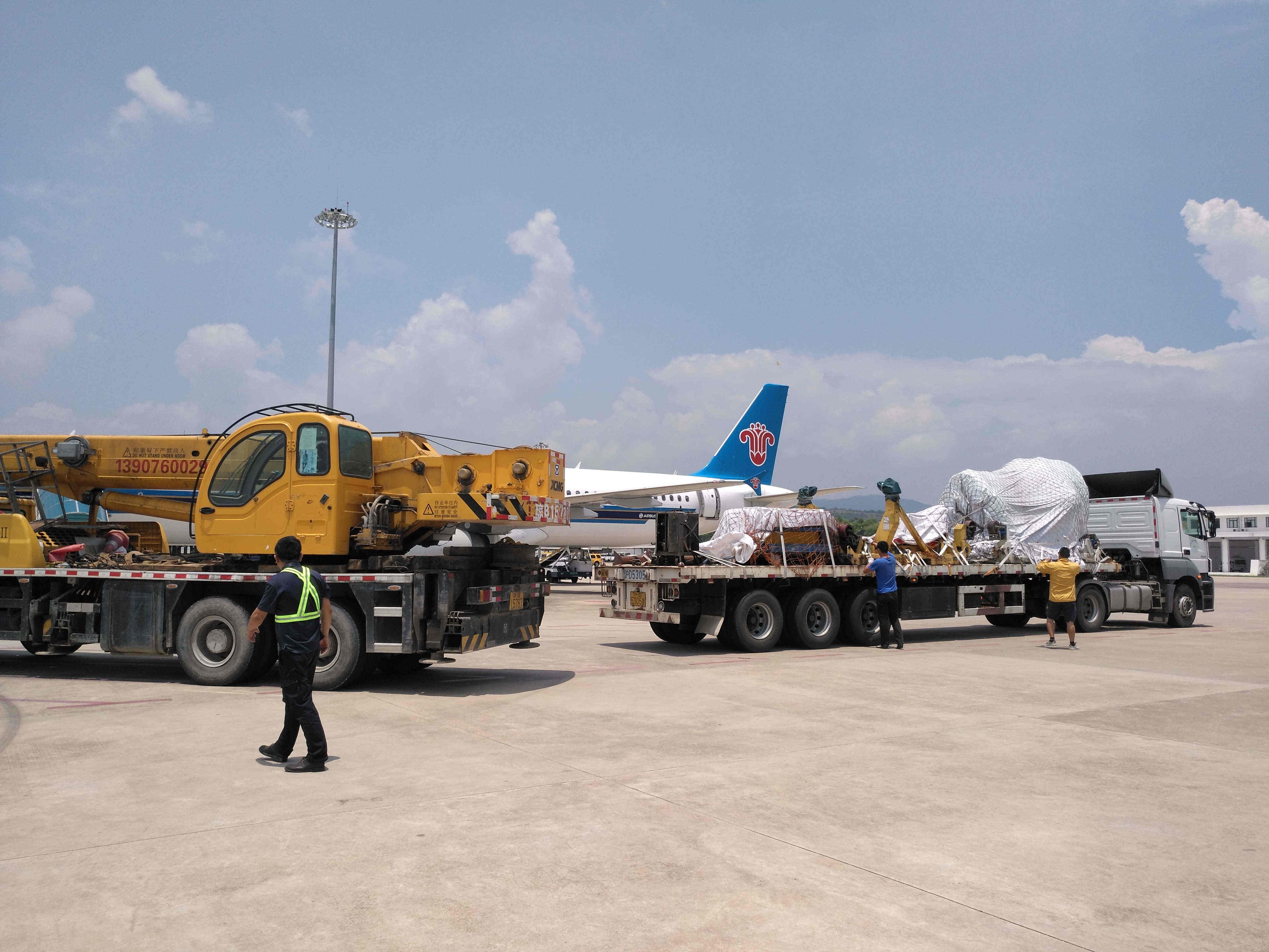 南航三亚机务：多方联动   紧急复苏飞机“心脏”