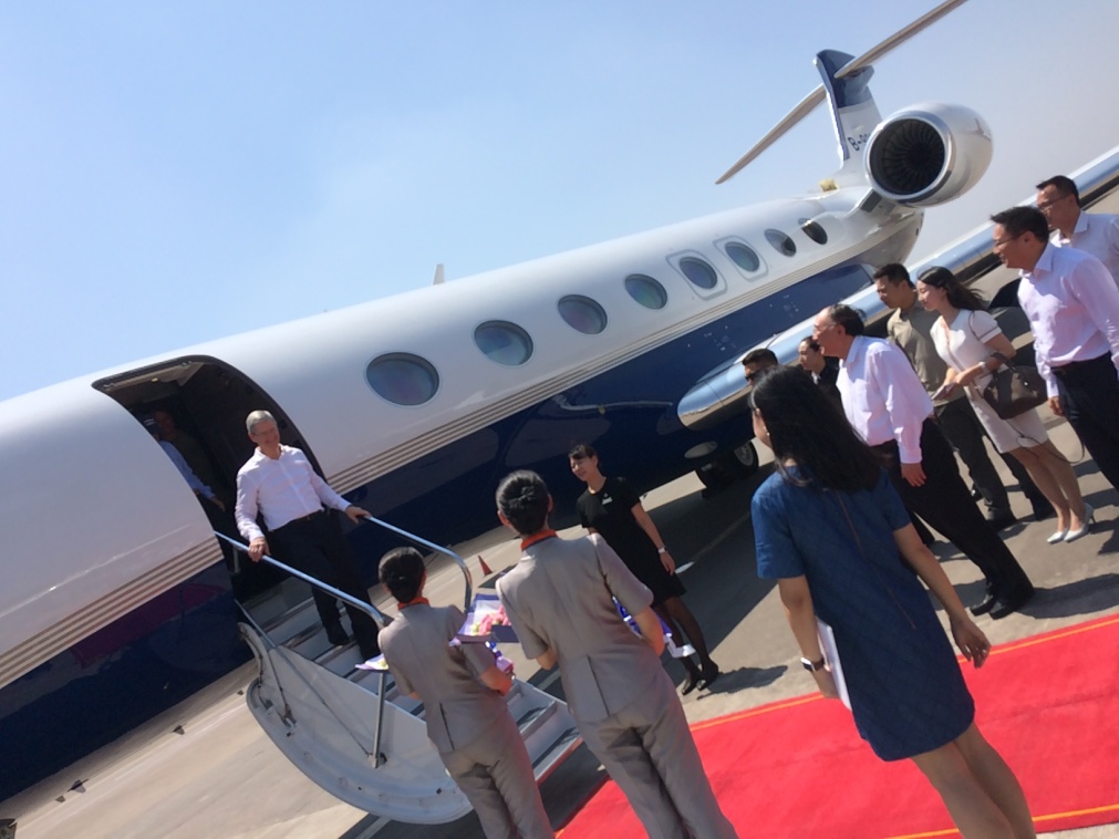 深圳空管站泛亚外航顺利保障富士康郭台铭及苹果公司CEO库克公务机