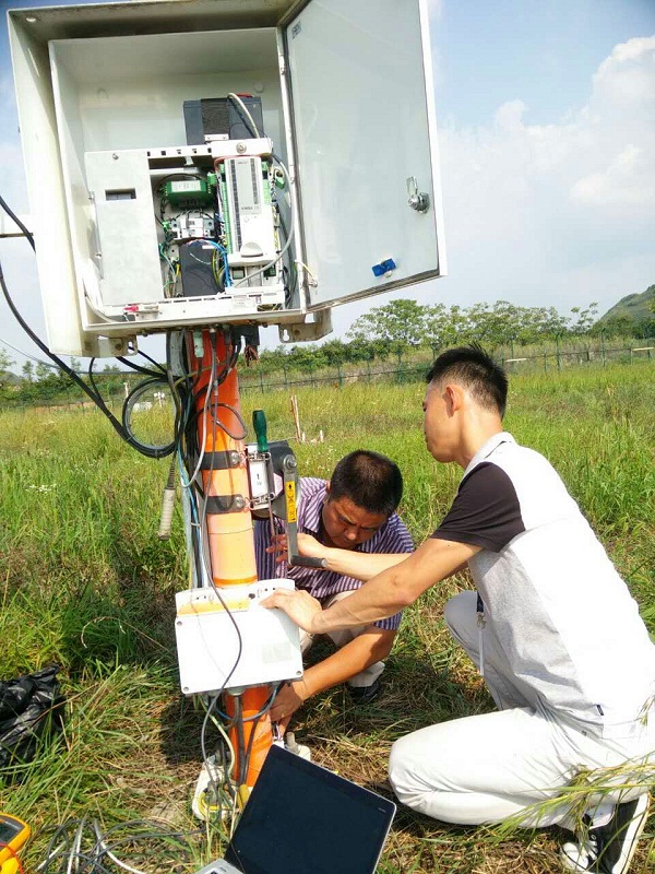 贵州空管分局气象台设备室顺利完成传感器计量检定工作