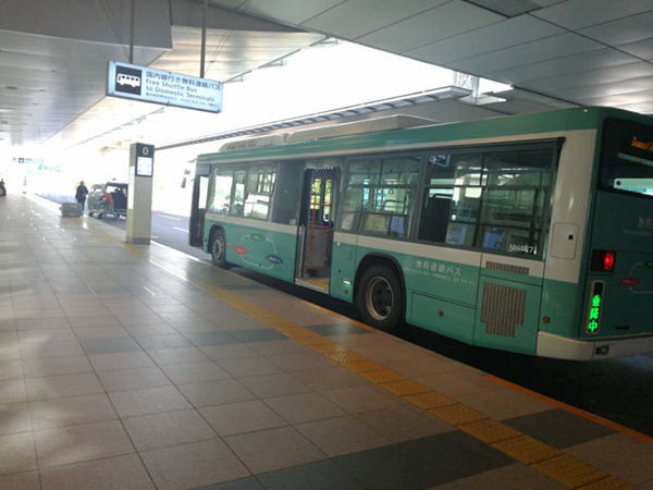 汗滴伞下土安比高原和下仓的滑雪体验D1