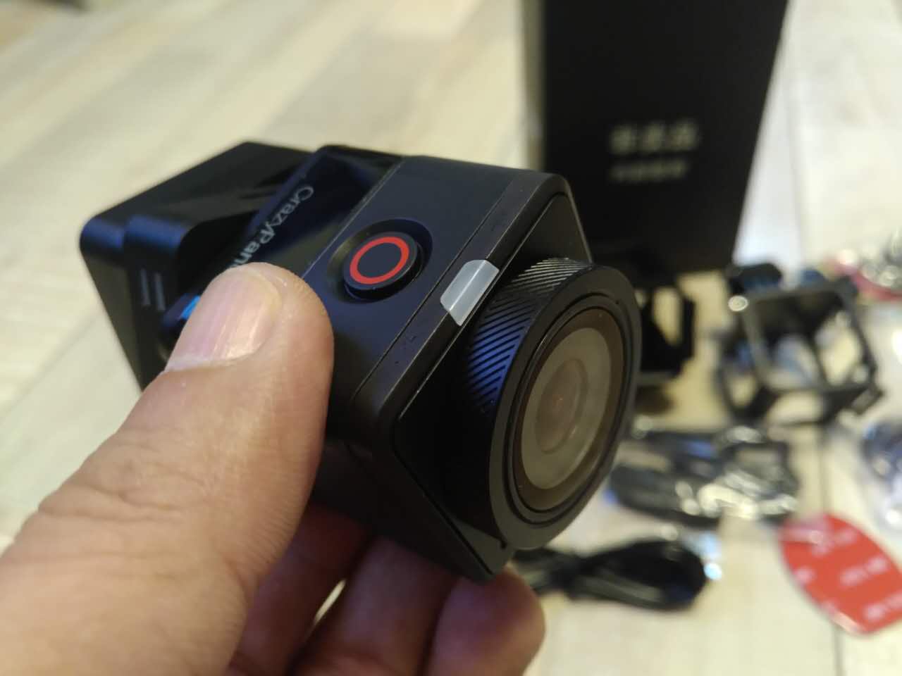 汗滴带"疯狂熊猫"去美国阿斯本滑雪体验