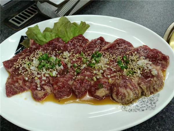 汗滴伞下土安比高原和下仓的滑雪体验D2