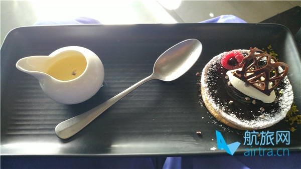 Crans Montana雪场餐厅午餐