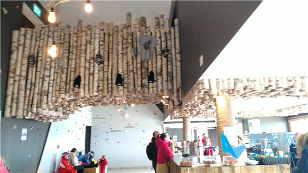 Crans Montana雪场餐厅午餐