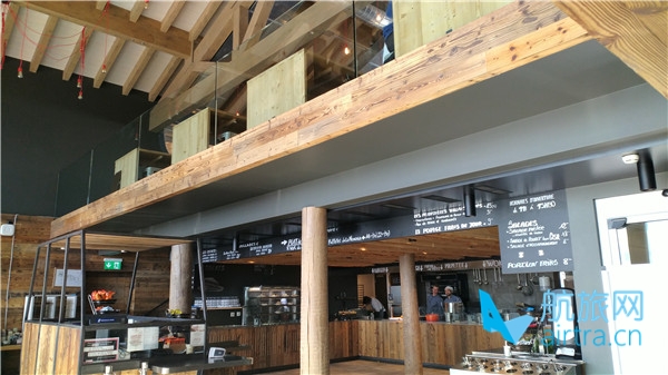 Crans Montana雪场餐厅午餐