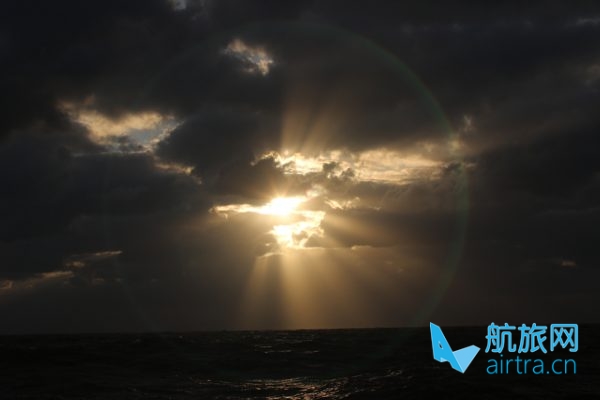 一叶扁舟，远洋的海上生活是啥样的?