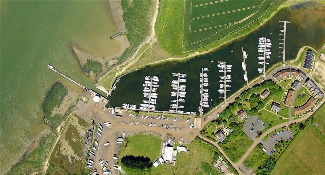英国游艇码头分布第一篇:航海圣地怀特岛