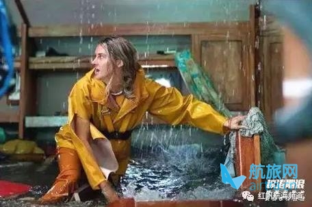 从电影《惊涛惧浪》看有一个会航海的女朋友究竟有多么重要