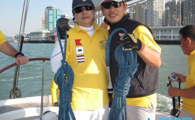 我们曾一起出海玩船