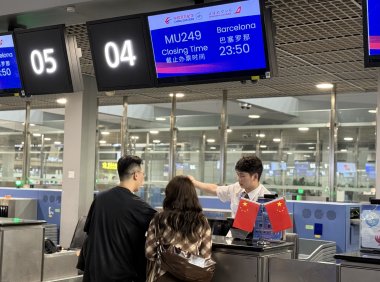 国庆前国际航线再“上新”，东航上海—巴塞罗那航线今日首航